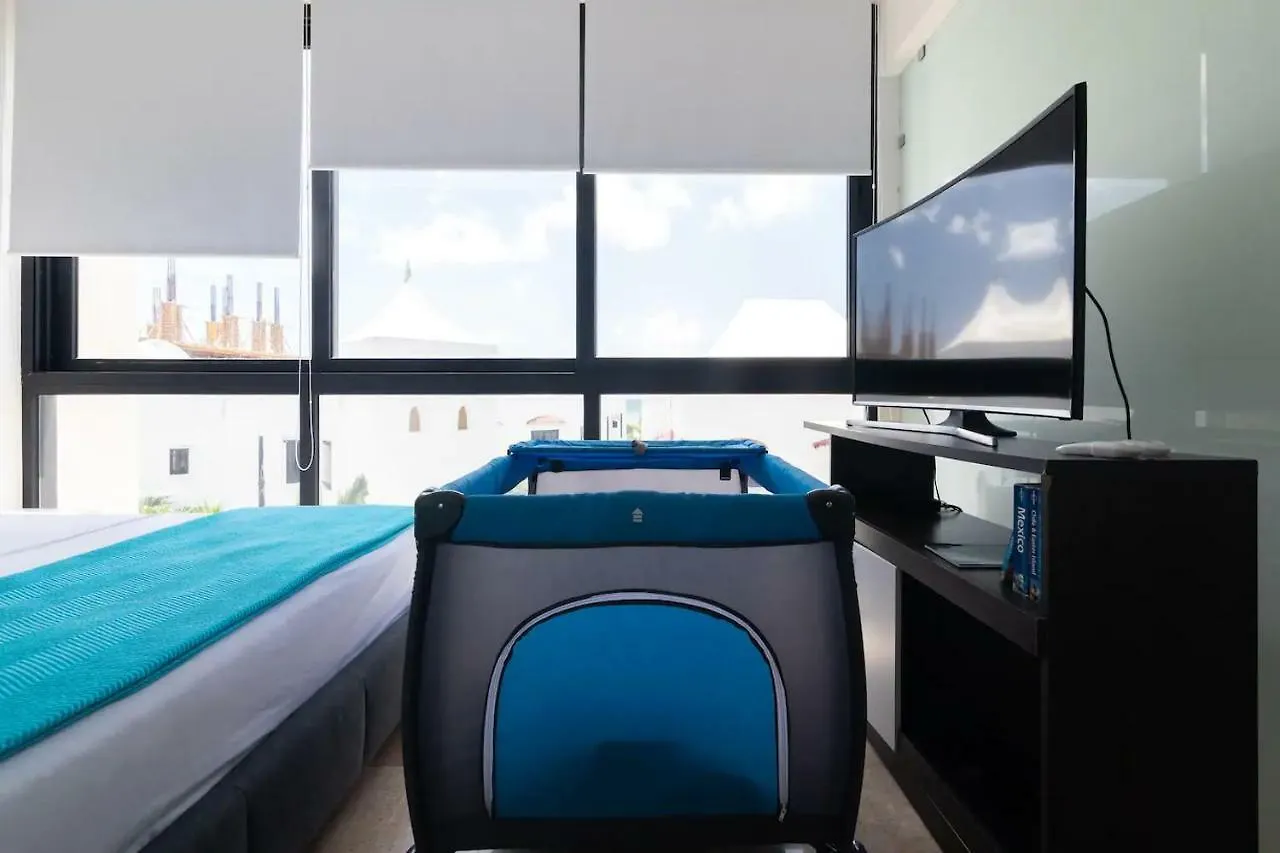 Dream Condo Between Beach&5ta Playa del Carmen Mexico